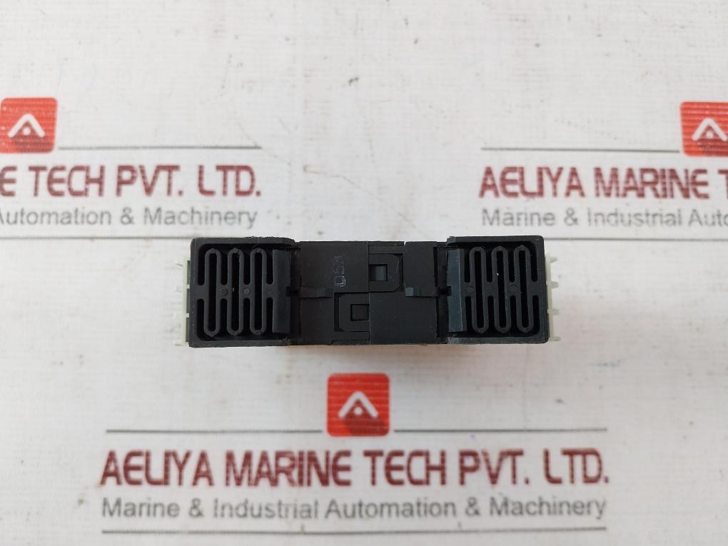 Siemens 3rp1525-1bq30 Time Relay 300v - Image 4