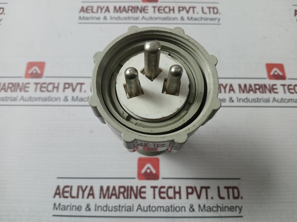 Cts101-3 250v Marine Plug - Image 4