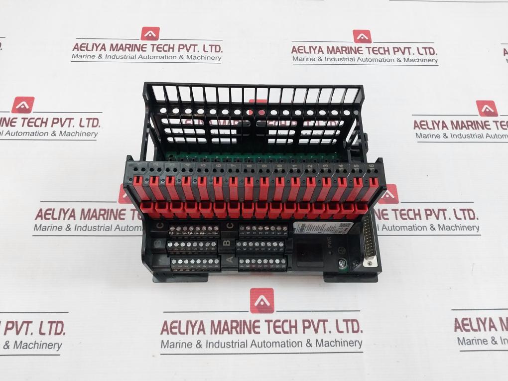 Honeywell Cc-Usca01 Universal Signal Conditioning Assembly 24v