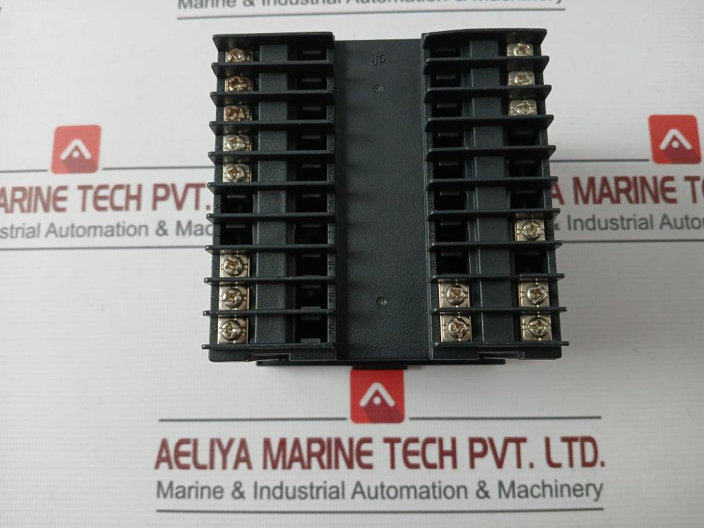 Honeywell Dc1040ct-302100-e Temperature Controller 265v - Image 4