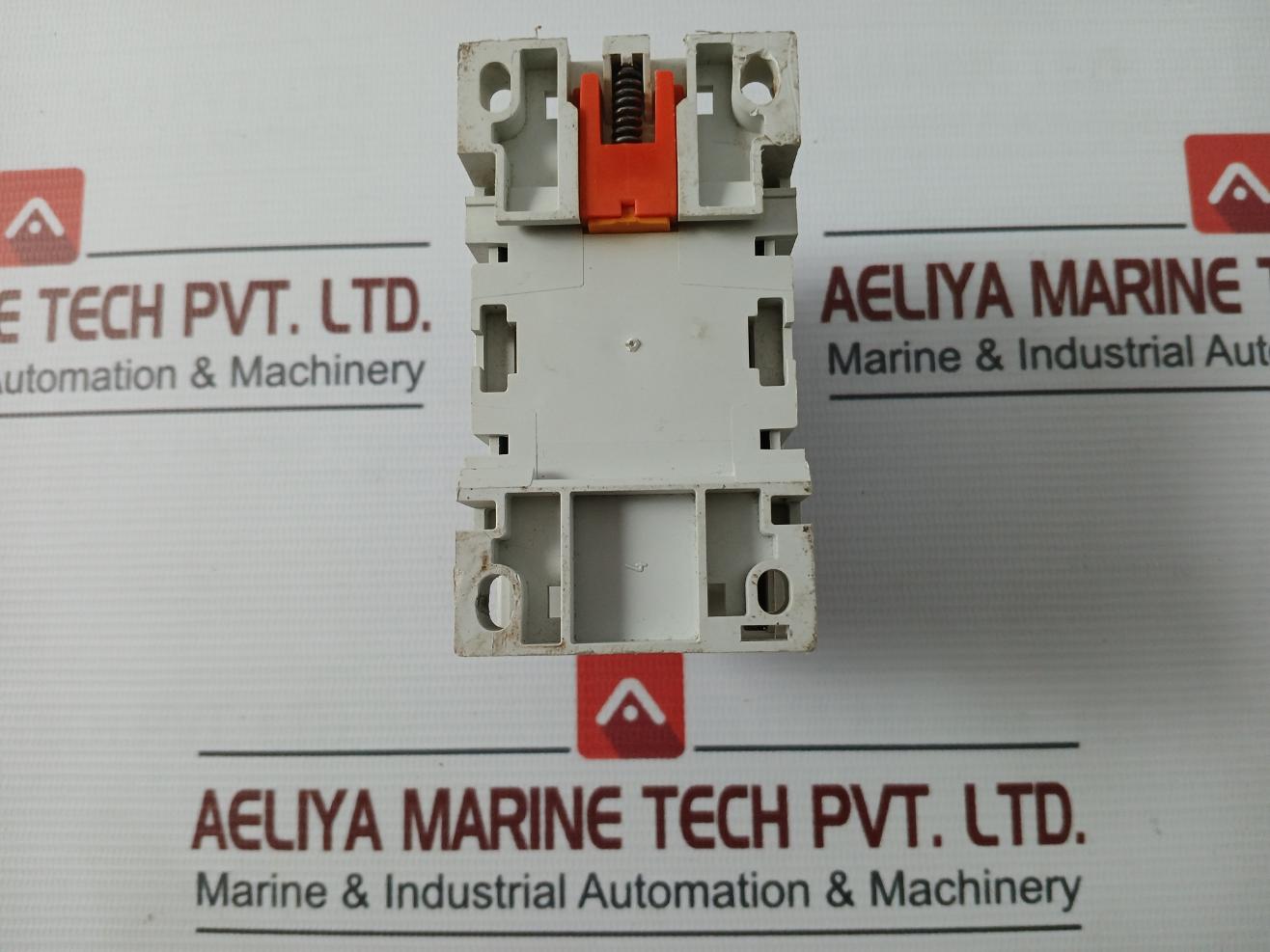 Lovato Dpbf09t4a Power Contactor 600v - Image 4