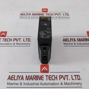 Omron E3jm-R4m4-G Photoelectric Sensor 250v