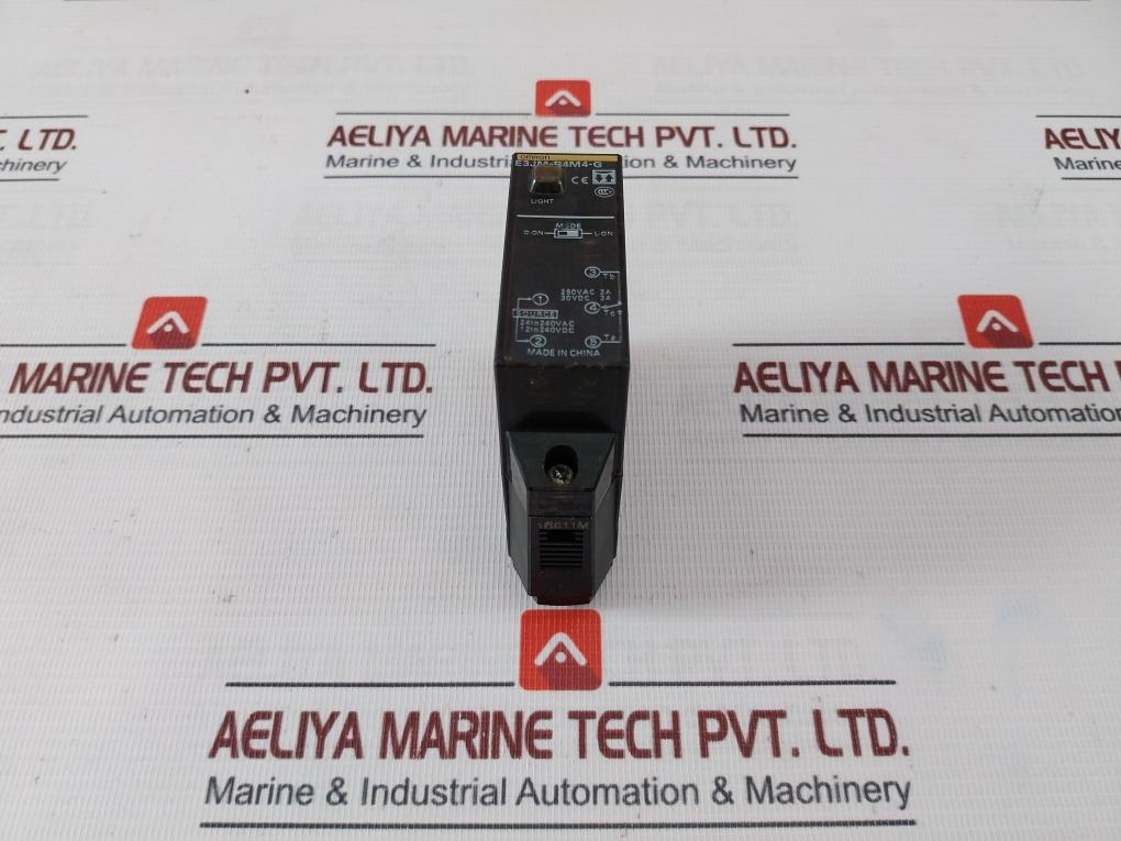 Omron E3jm-R4m4-G Photoelectric Sensor 250v