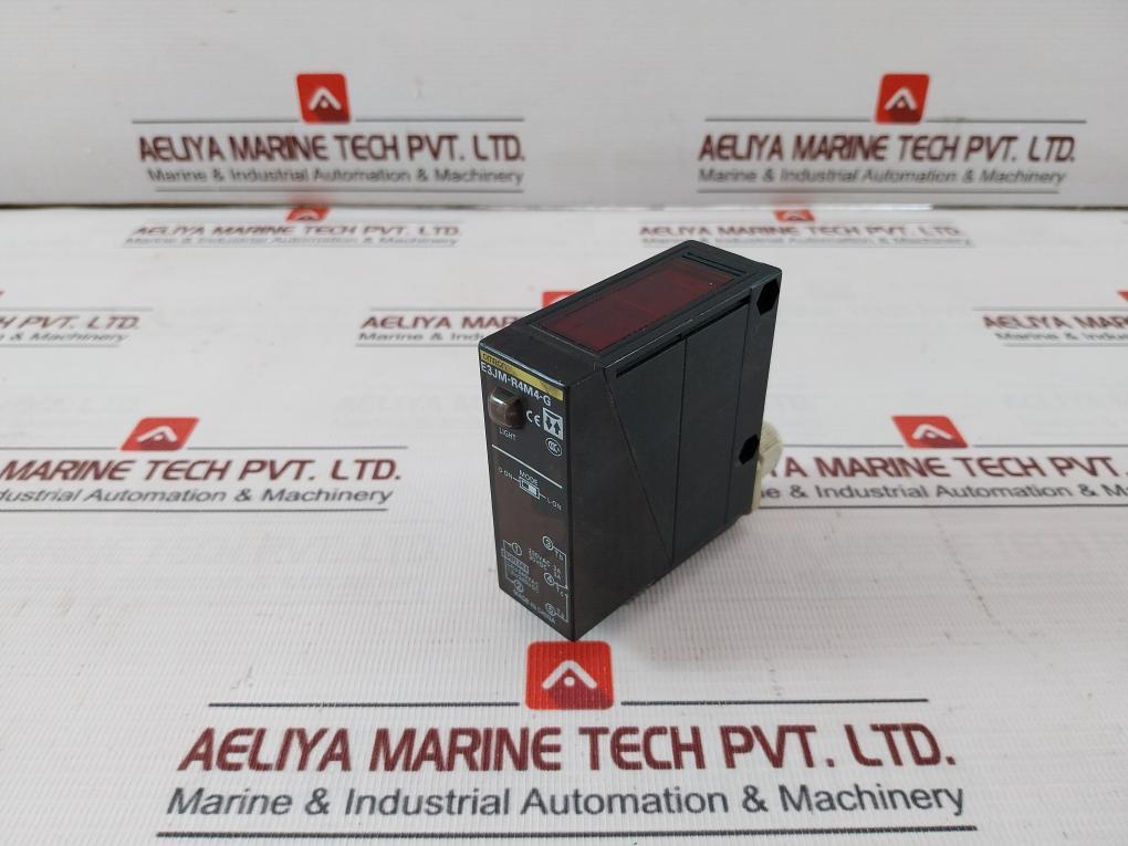 Omron E3jm-R4m4-G Photoelectric Sensor 250v - Image 3