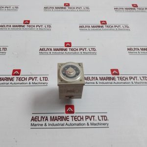 Omron H3cr-A Timer Relay 250v