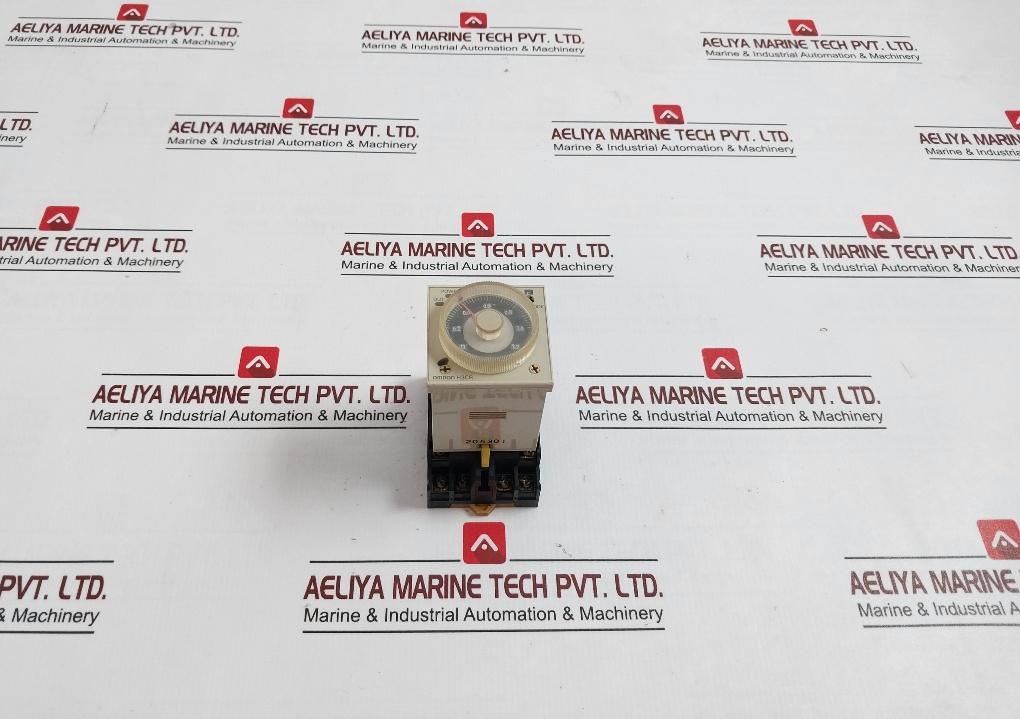 Omron H3cr-A Timer With Base 250v