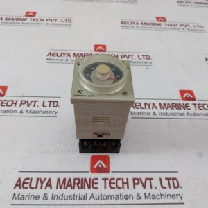 Omron H3cr-A8 Timer 250v