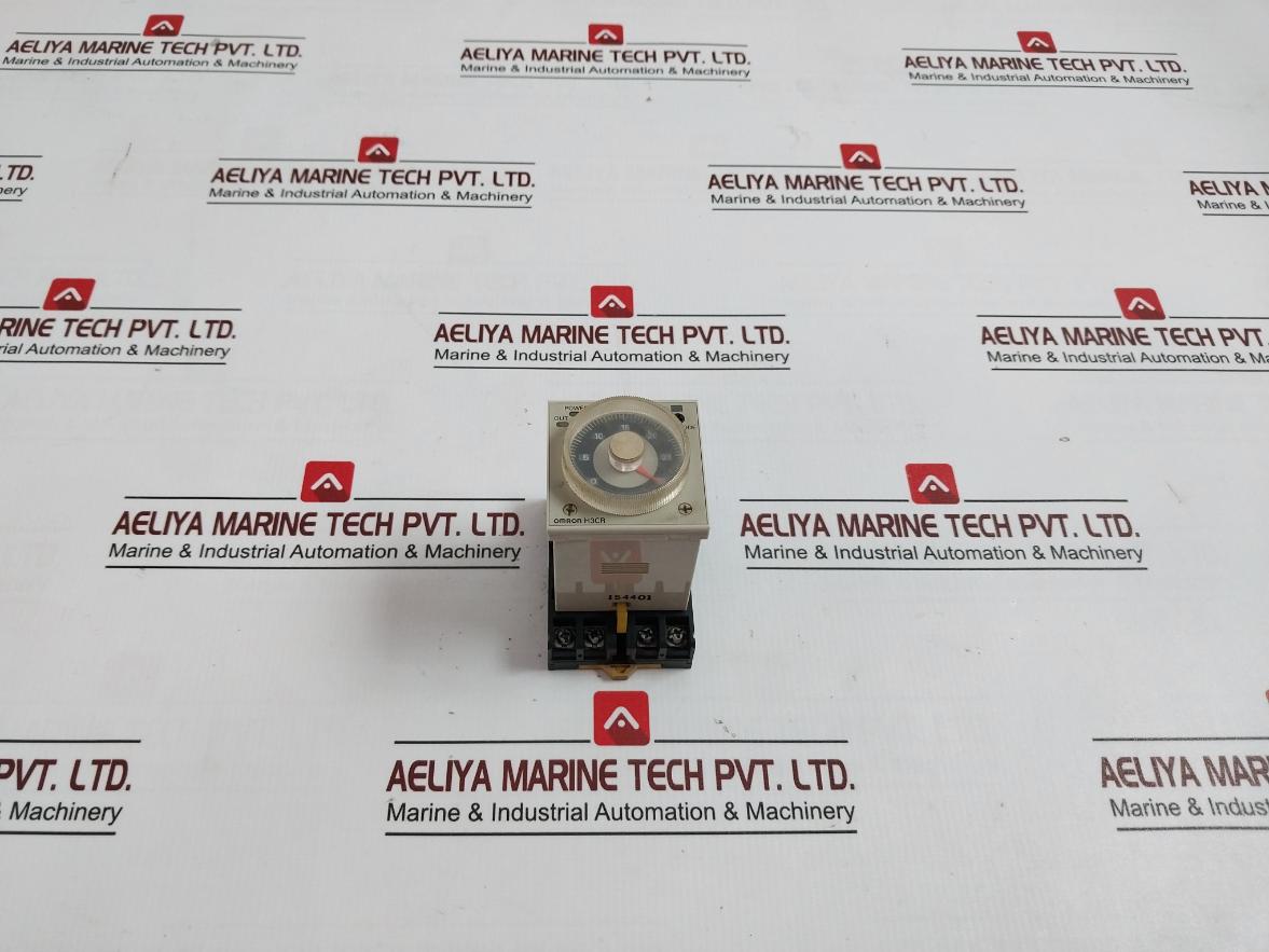 Omron H3cr-A8 Timer With Base 250v