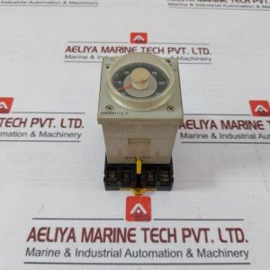 Omron H3cr-A8e Timer 250v