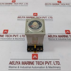 Omron H3cr-G8l-30 Timer 250v