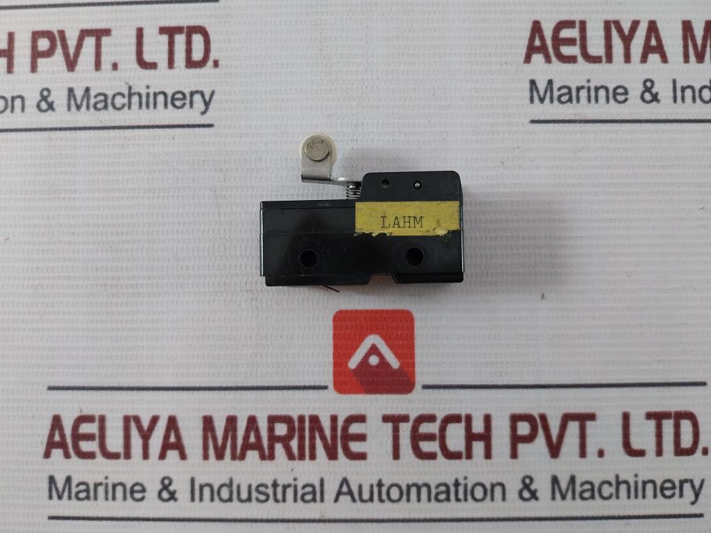 Omron Z-15gw22 Limit Switch 480v - Image 4