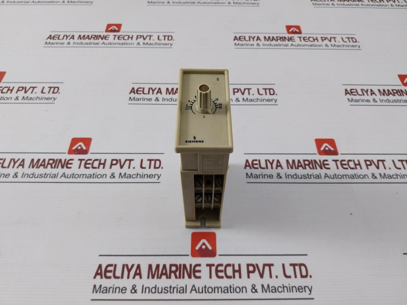 Siemens 7pv32 40-1ga Timer Relay 250v