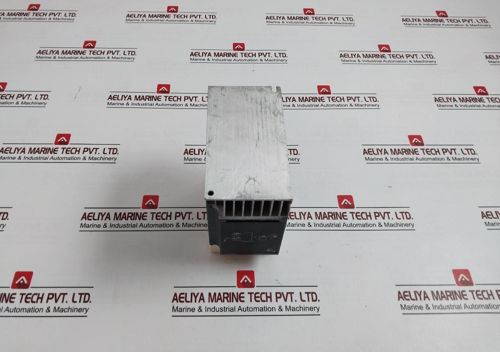 Telemecanique Schneider Electric Atv303h075n4e Variable Speed Drive 75°C - Image 4