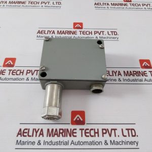 Trafag 8202,80,2210 Pressure Transmitter 34v