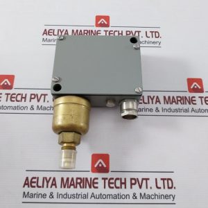 Trafag 941.2373.922 Pressure Transmitter 250v