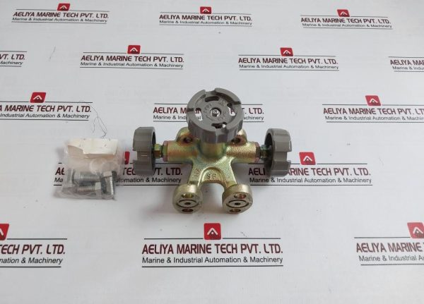 Yamatake Honeywell 3-Way Manifold Valve