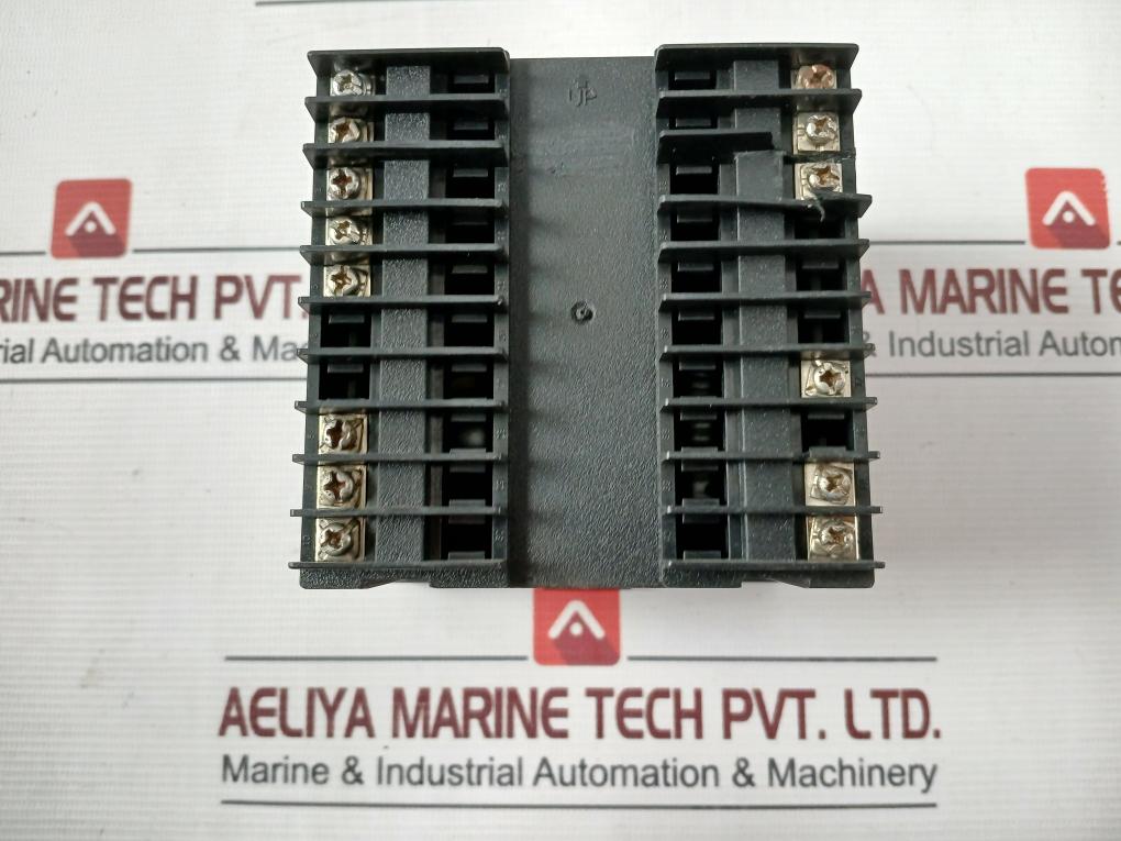 Honeywell Dc1040cl-302000-E Temperature Controller 265v - Image 4