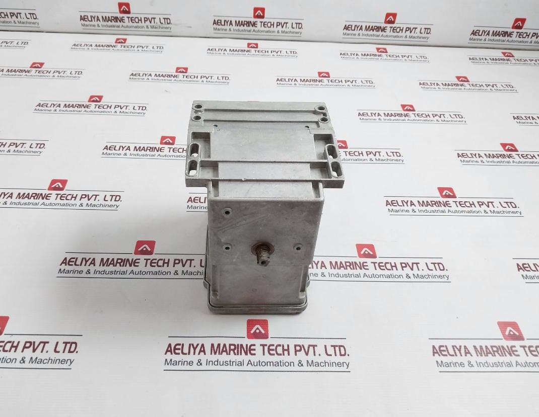 Honeywell M7284a1004 Actuator 240v - Image 4