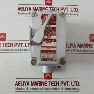 Killark Xs-2c Tumbler Switch Front Cover
