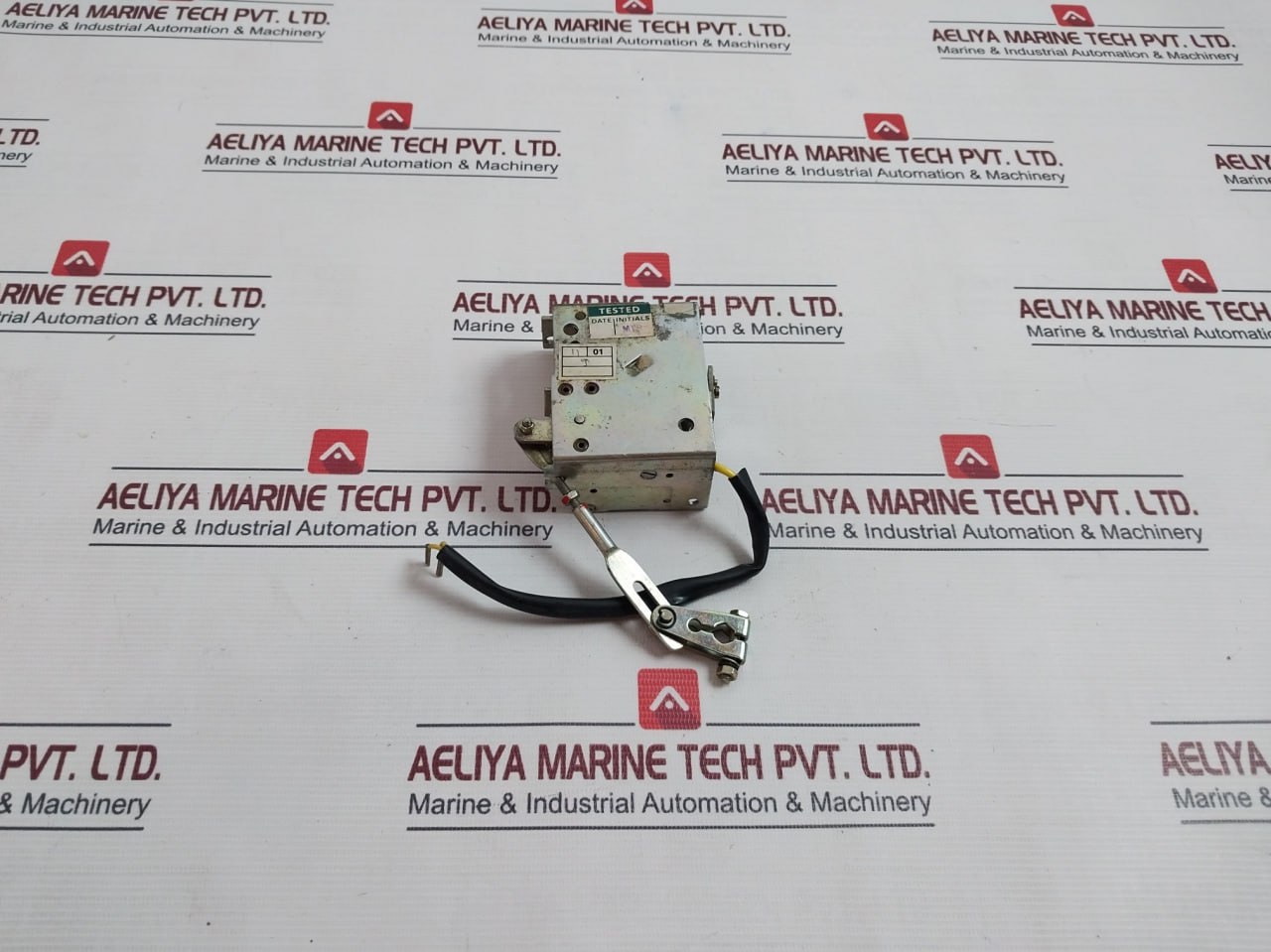 Larsen & Toubro Sl-92265 Undervoltage Release 240v