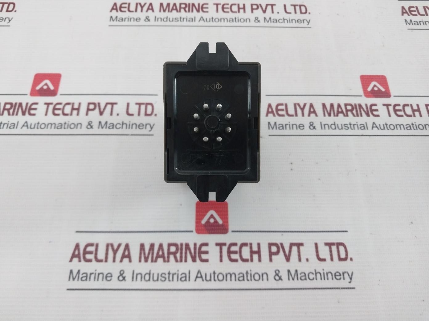 Omron Dts-24vdc Solid State Timer 200v - Image 4