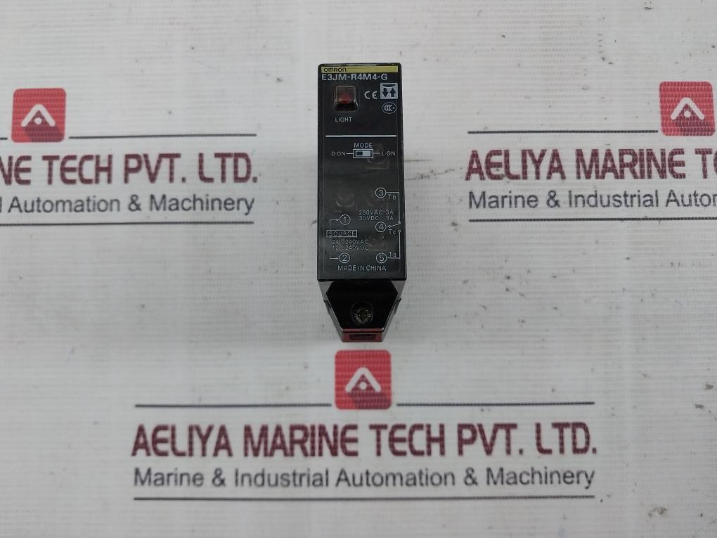 Omron E3jm-R4m4-G Photoelectric Sensor 250v