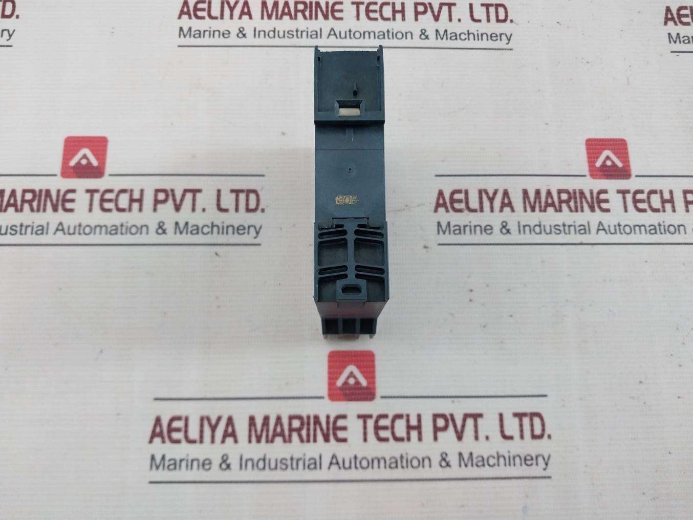 Siemens 3un2100-0an7 Thermistor Protection Relay 240v - Image 4