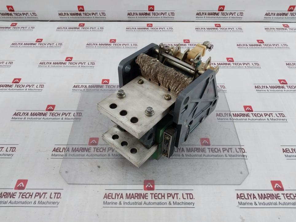 Siemens 3wb1561 0jb05 0aa1 Air Circuit Breaker (Part Only) - Image 3