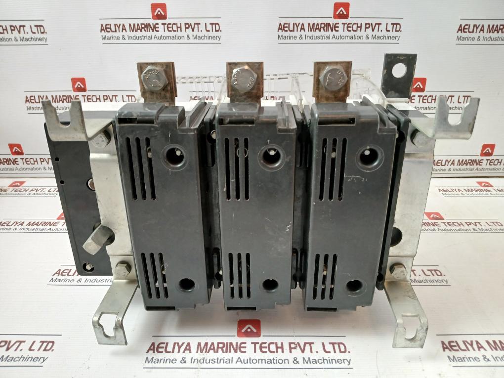 Siemens Ac23a Switch Disconnector 250a - Image 4