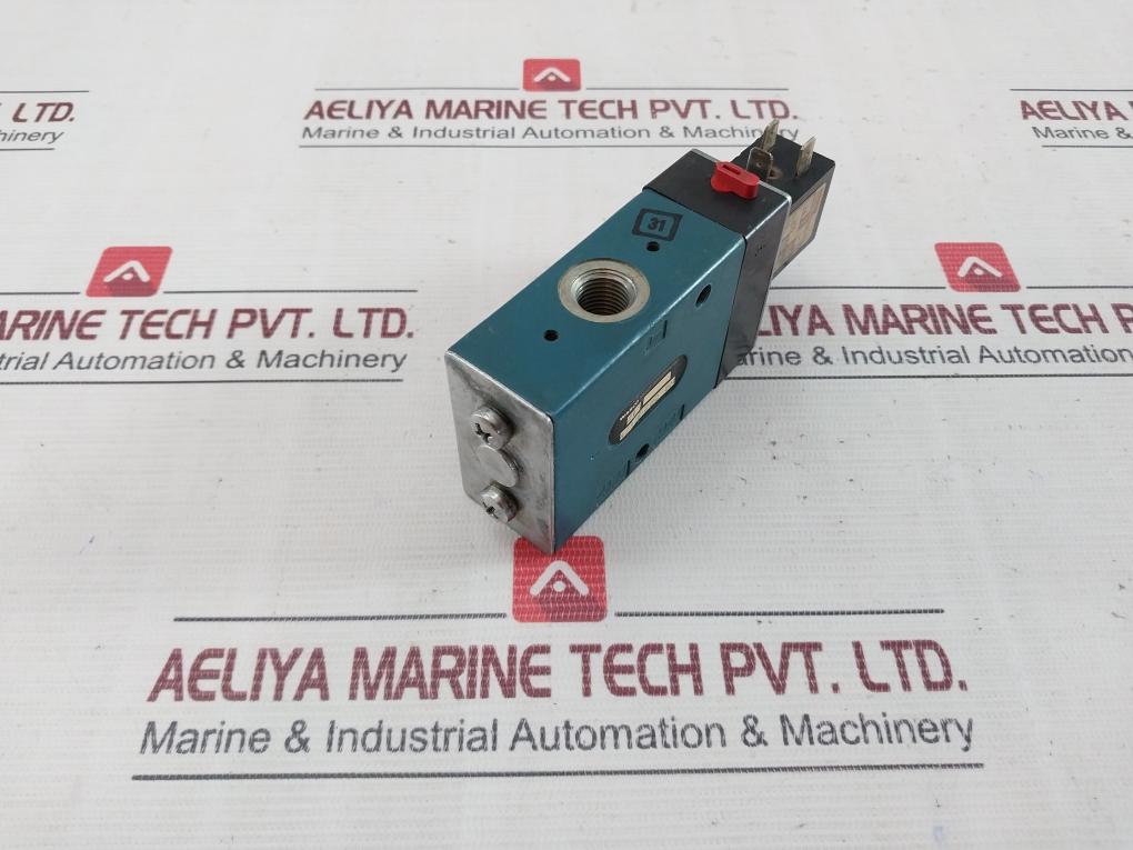 Wabco 4/185280-8m Solenoid Valve 24v - Image 3