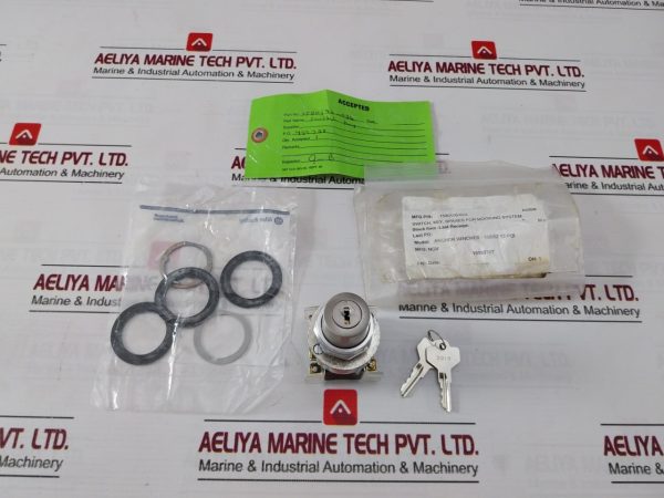 Allen-Bradley 800t-J44 Selector Switch Key Set