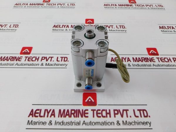 Festo Advu-32-30-P-A Compact Pneumatic Cylinder