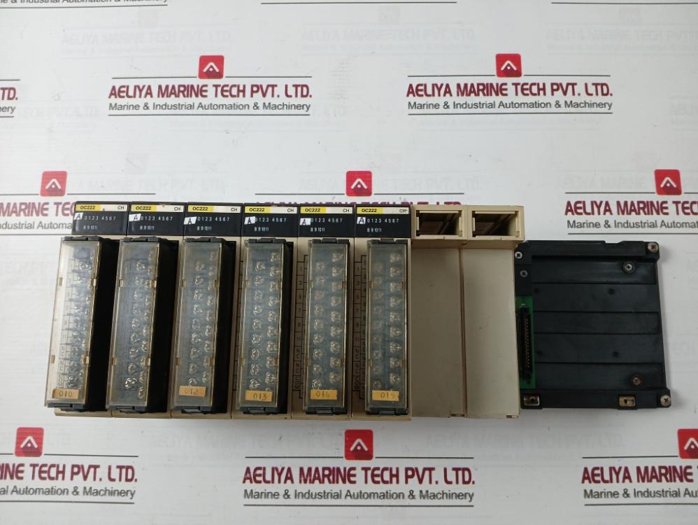 Omron C200h-Oc222 Programmable Controller Cpu03 With Modules 250v