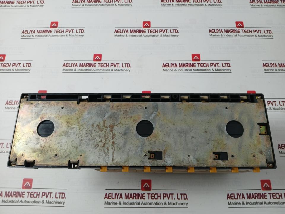 Omron C200h-Oc222 Programmable Controller Cpu03 With Modules 250v - Image 4