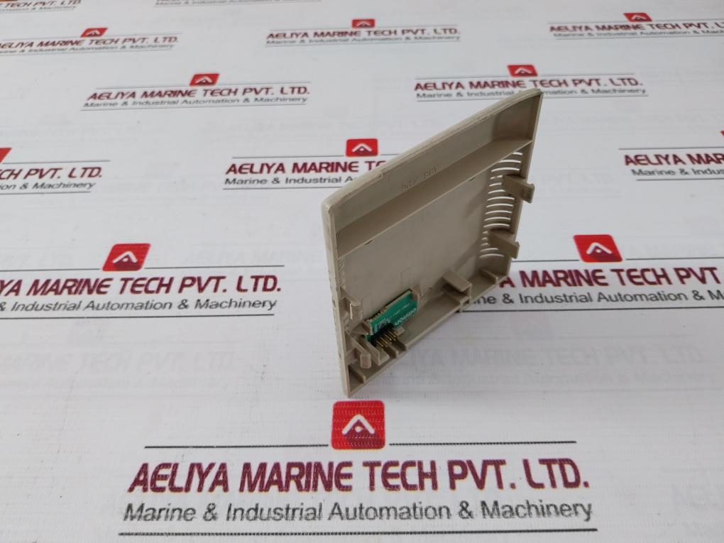 Omron Cqm1-Cpu11-9 Output Unit - Image 3