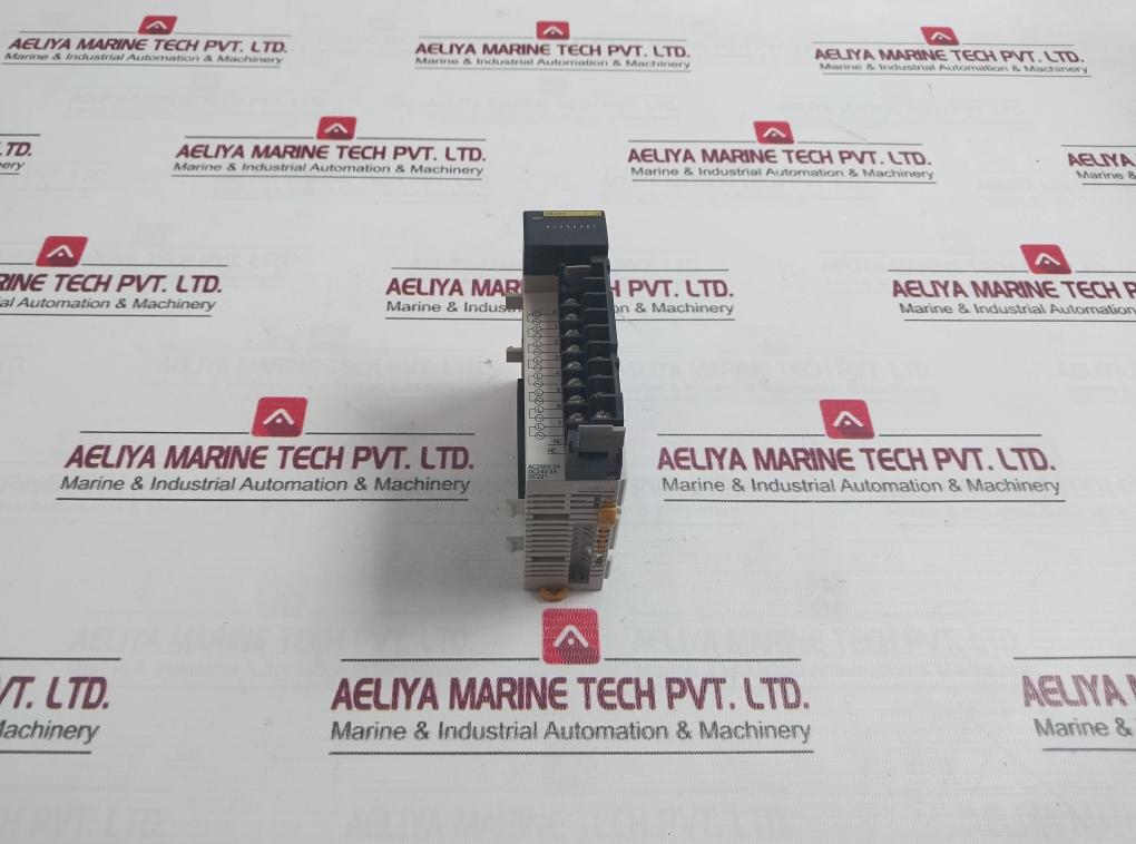 Omron Cqm1-Oc221 Output Unit 250v