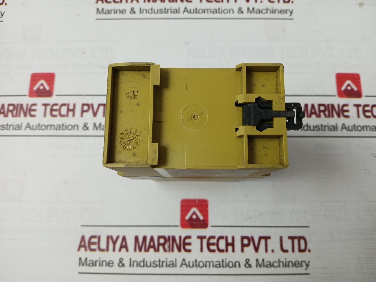 Pilz Pze X4vp4 24vdc 4n/O Safety Relay Expansion Module - Image 4