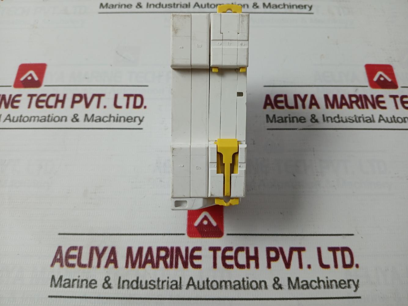 Schneider Electric Idpna Residual Current Breaker 230v - Image 4
