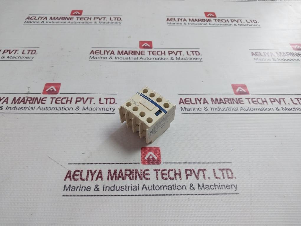 Telemecanique Ladn40 Inst. Contact Block 690v - Image 3