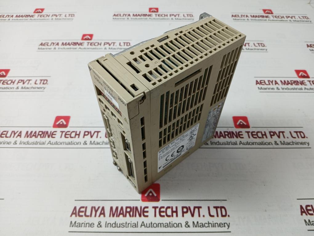 Yaskawa Electric Sgdm-01ada Servo Drive 230v - Image 3