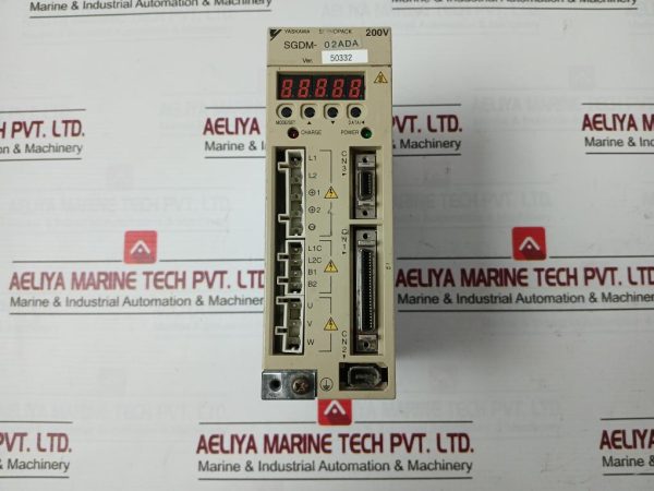Yaskawa Electric Sgdm-02ada Servo Drive 230v
