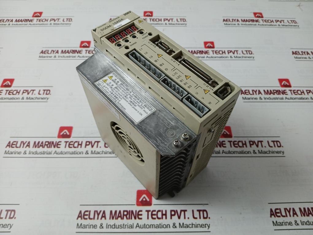 Yaskawa Electric Sgdm-10ada Ac Servo Drive 230v - Image 3