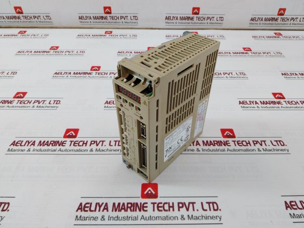 Yaskawa Sgdm-01ada Servo Amplifier 230v - Image 3
