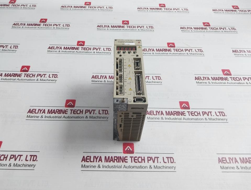 Yaskawa Sgdm-02ada Ac Servo Drive 230v
