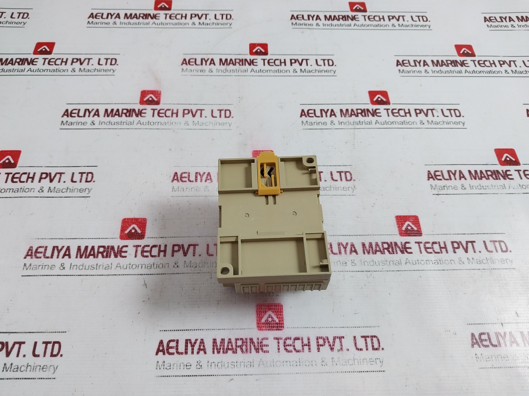 Omron Zen-10c1dr-D-V2 Programmable Relay / Cpu Unit 250v - Image 4