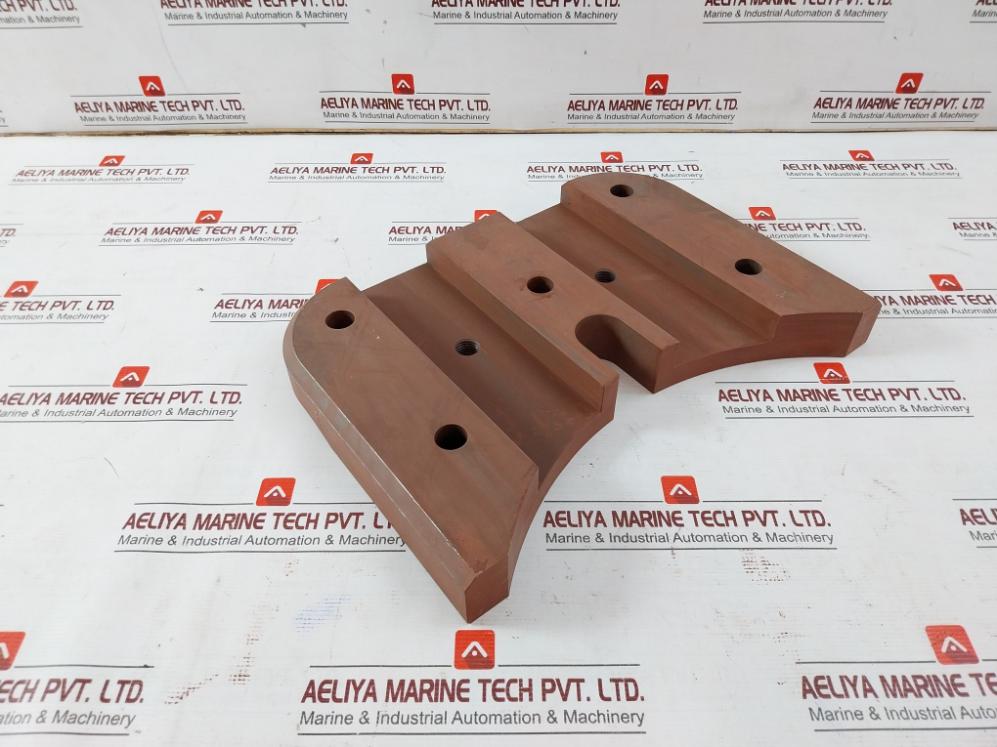 3131238 Wear Plate - Image 3