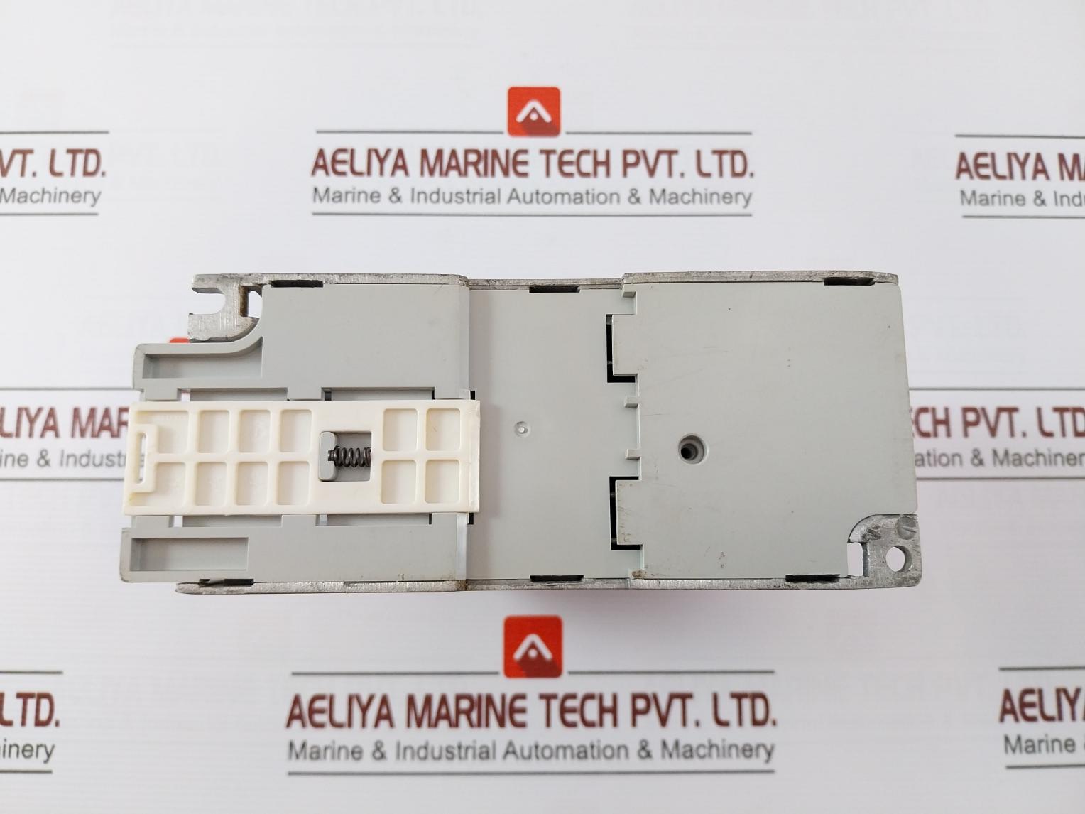 Allen-Bradley 22f-A2p5n103 Ac Variable Frequency Drive 240v - Image 4