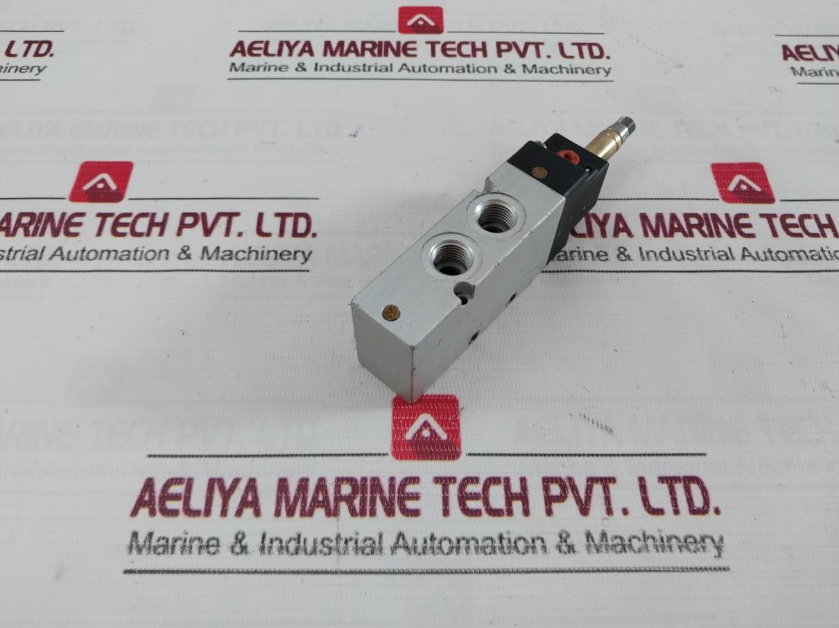 Camozzi 354-015-02 Solenoid Valve 30v - Image 3