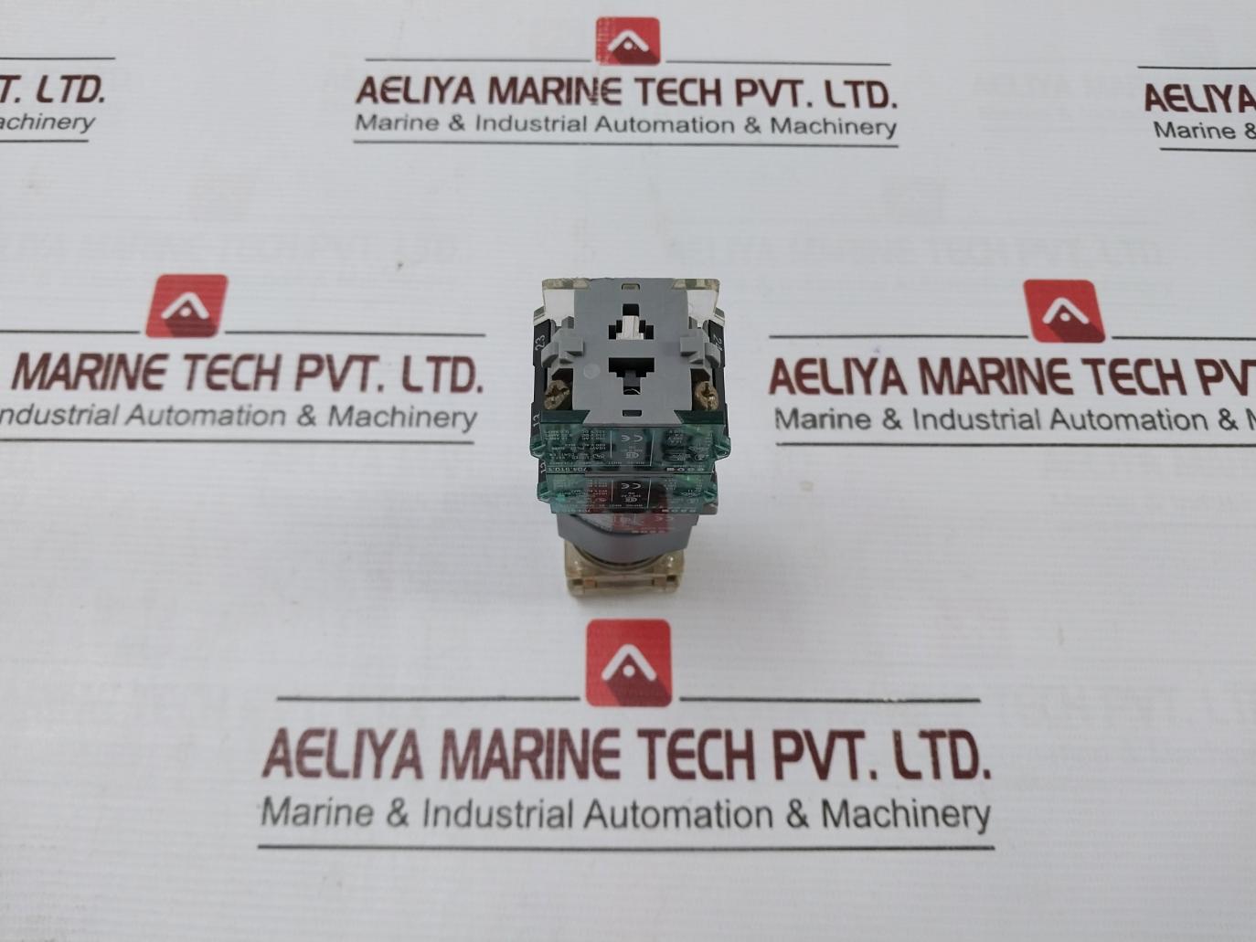 Eao 704.910.3 Push Button 600v - Image 4