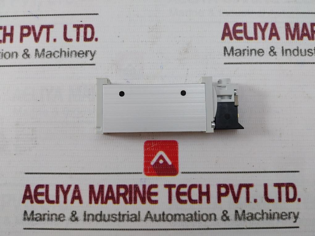 Festo Vuvg-L14-M52-At-G18-1p3 Solenoid Valve 24v - Image 4